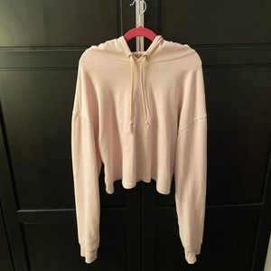 Cute cropped blush colored sweater sized s from H&M.